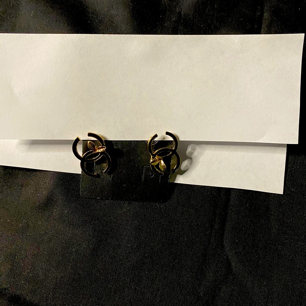 Fashion earrings